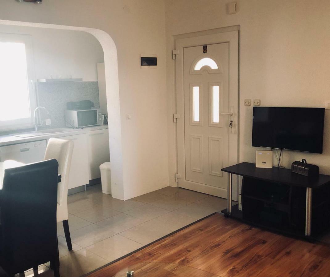 Apartman Stevic 피사크 외부 사진
